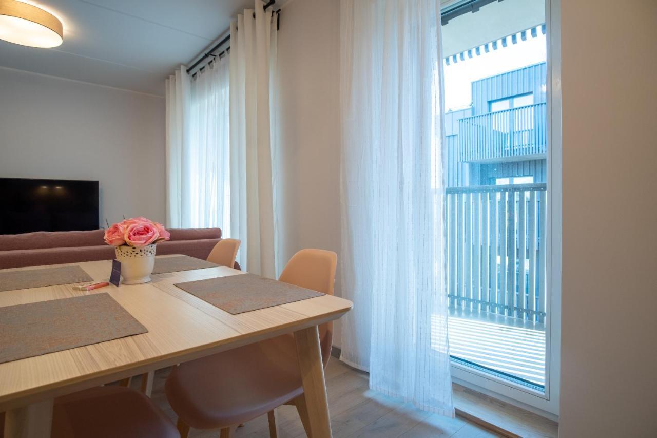 Dream - Brand New With Balcony & Free Parking Apartment *