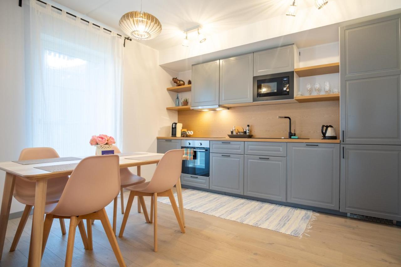 Apartament Dream - Brand New With Balcony & Free Parking *