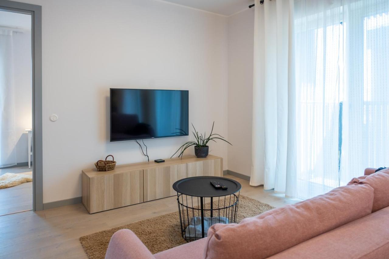 Apartament Dream - Brand New With Balcony & Free Parking *
